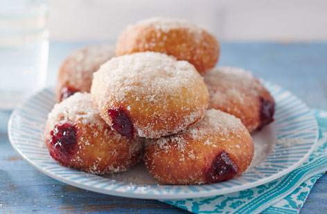 Indulge in a delicious mid-afternoon sweet treat with these gorgeously gooey black cherry doughnuts that's the perfect pick-me-up