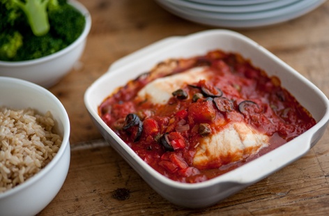 This family dinner couldn’t be healthier, with brown rice, baked cod and fresh tomato sauce. It’s simple, too, with a couple of opportunities for the kids to get involved. A perfect midweek dinner for four.