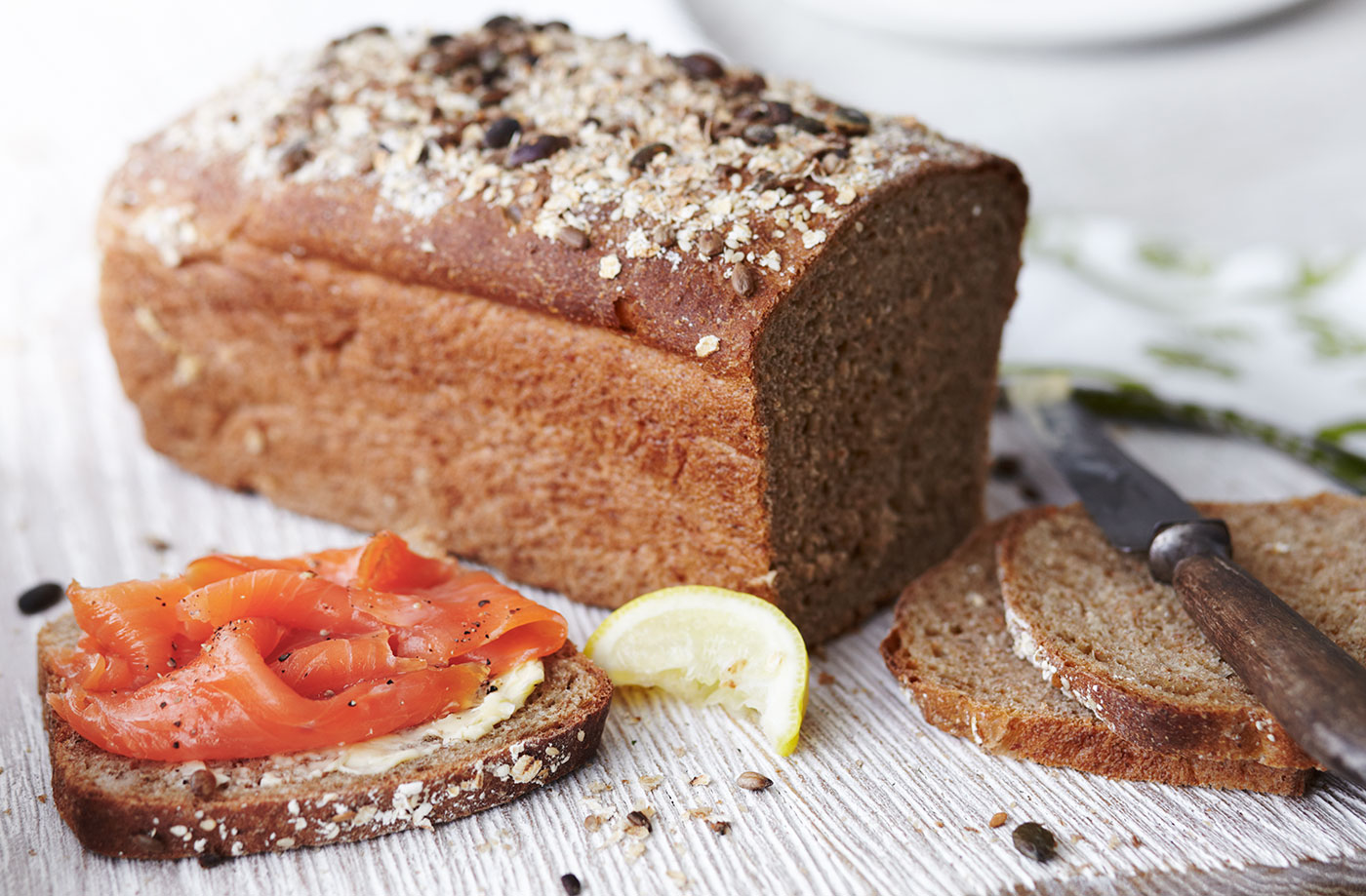 Brown bread with smoked salmon recipe