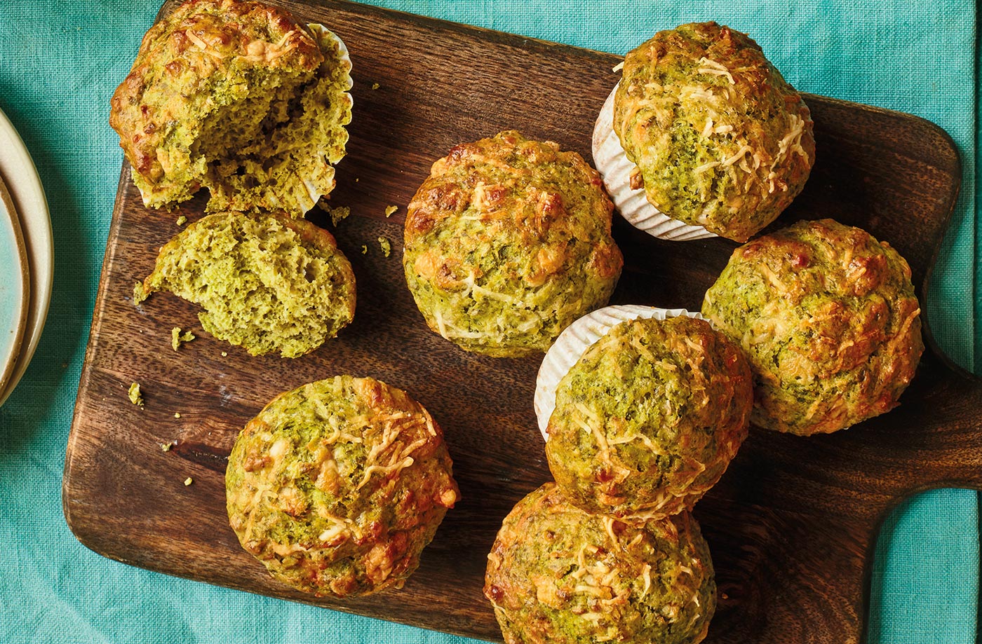 Cheesy kale muffins recipe