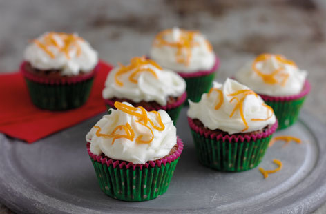 Lauren Gimenez's Christmas cupcakes as sampled by TV chef Lorraine Pascale for 12 Christmas Wishes in the December issue of Tesco Magazine.