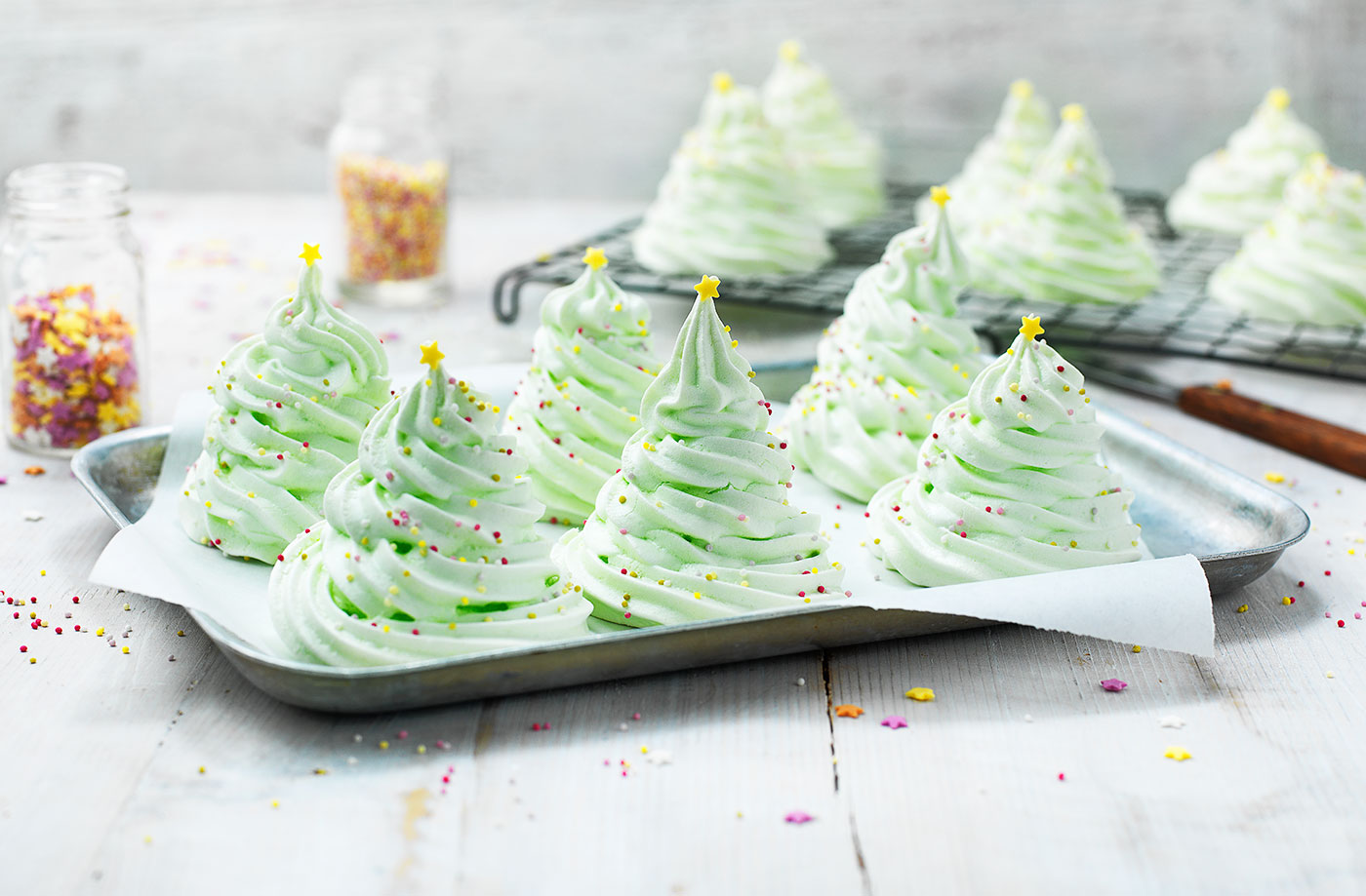 Christmas tree meringues recipe