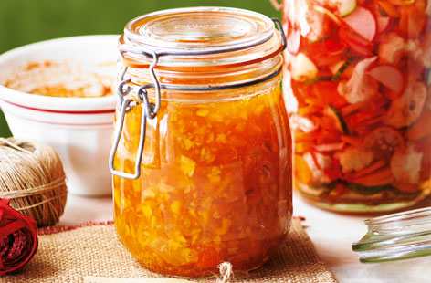 This marmalade is a zesty delight. Full of tangy citrus fruit, including fresh oranges lemons and limes, and the perfect topping for a crusty piece of toast at breakfast with the family. 
