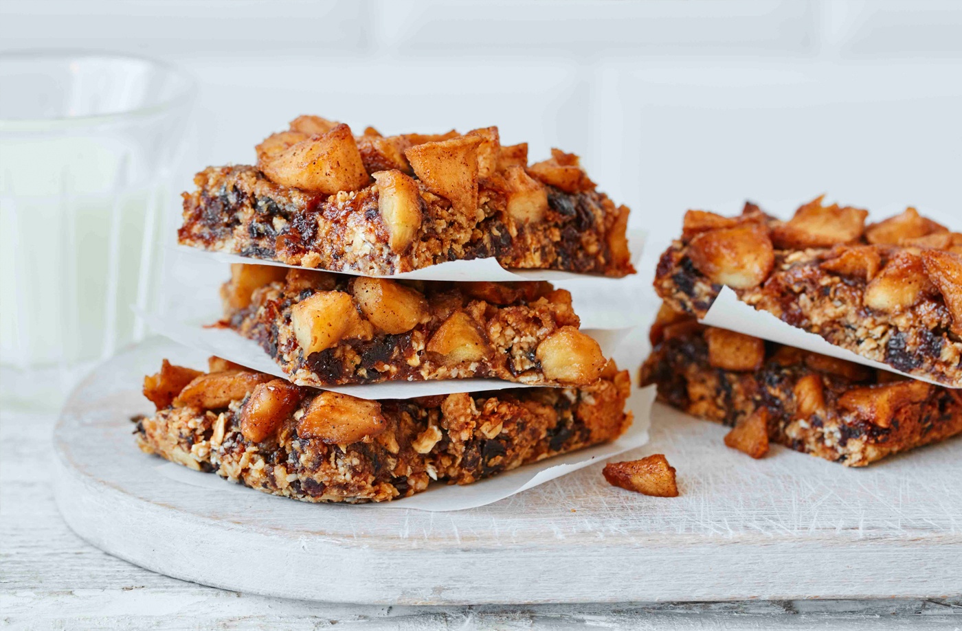 Gluten-free apple granola bars recipe
