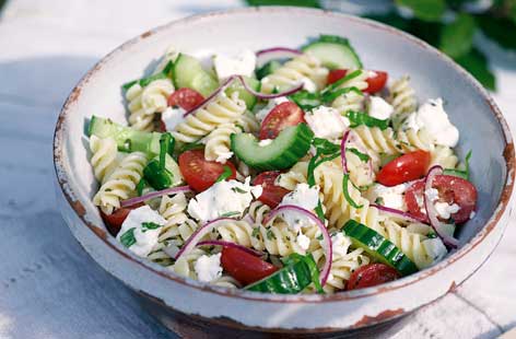Transport your tastebuds to Greece with this vibrant and refreshing pasta salad, finished with an oregano, red wine vinegar, lemon and olive oil dressing.