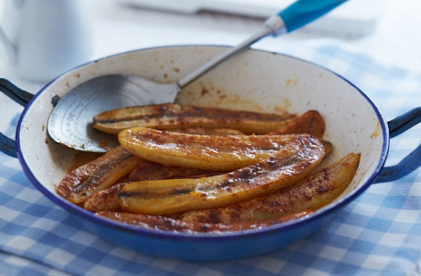 Healthy, tasty and simple to make, the whole family will love tucking into this dessert of cinnamon spiced bananas.