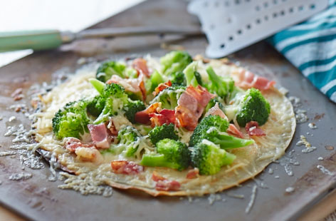 Try something different for dinner with this French-style savoury pancake recipe – broccoli and crispy pancetta crêpes. A delicious way to load up your veggies! Once you let the batter rest for half an hour, they're quick and easy to make and the combo of flavours and textures will have you flipping more!