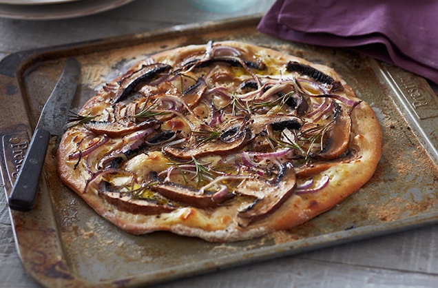 BBQ pizzas with mushrooms and red onion recipe