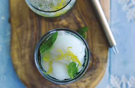 Sgroppino is a traditional Italian digestif made from scoops of lemon sorbet topped with prosecco. Serve as a palate cleanser between a multi-course meal or, as an afternoon treat in the sun. Garnish with mint and lemon zest for a touch of riviera class.