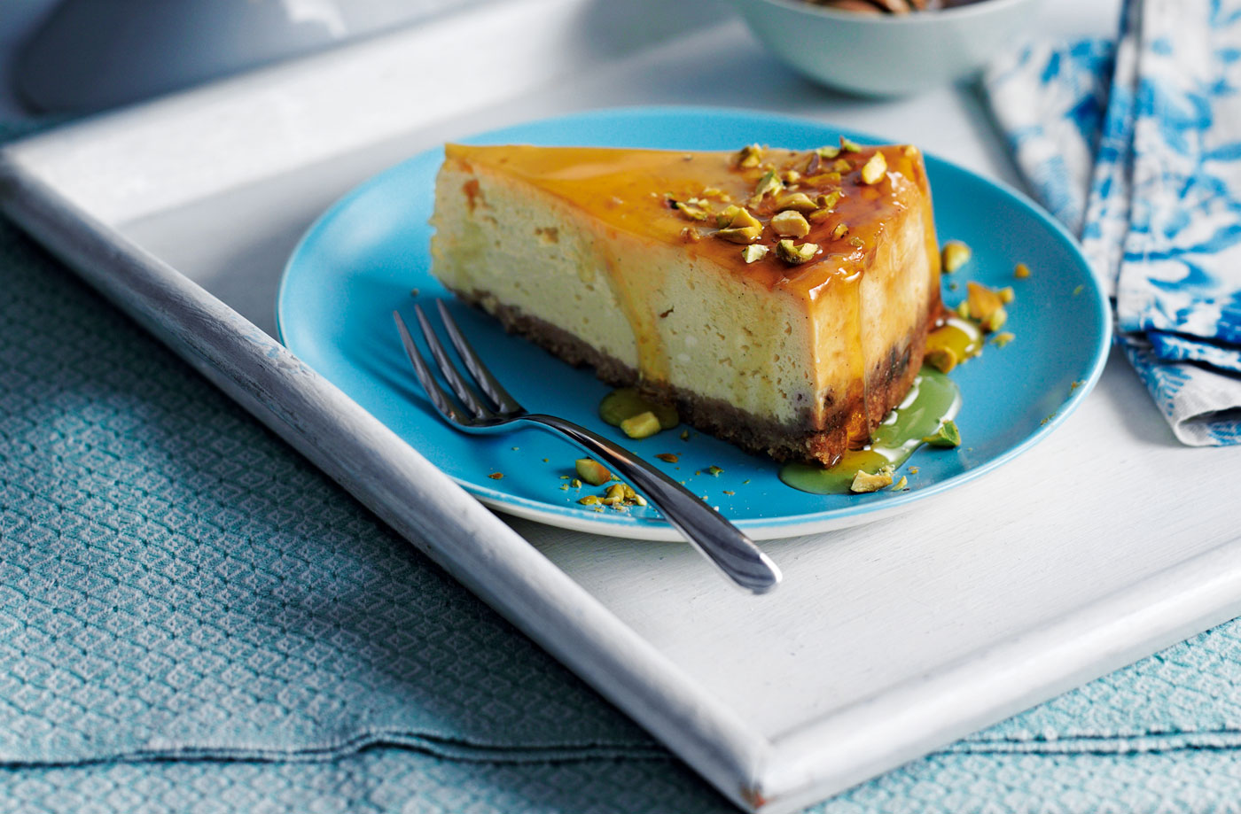 Yogurt, honey and pistachio cheesecake recipe