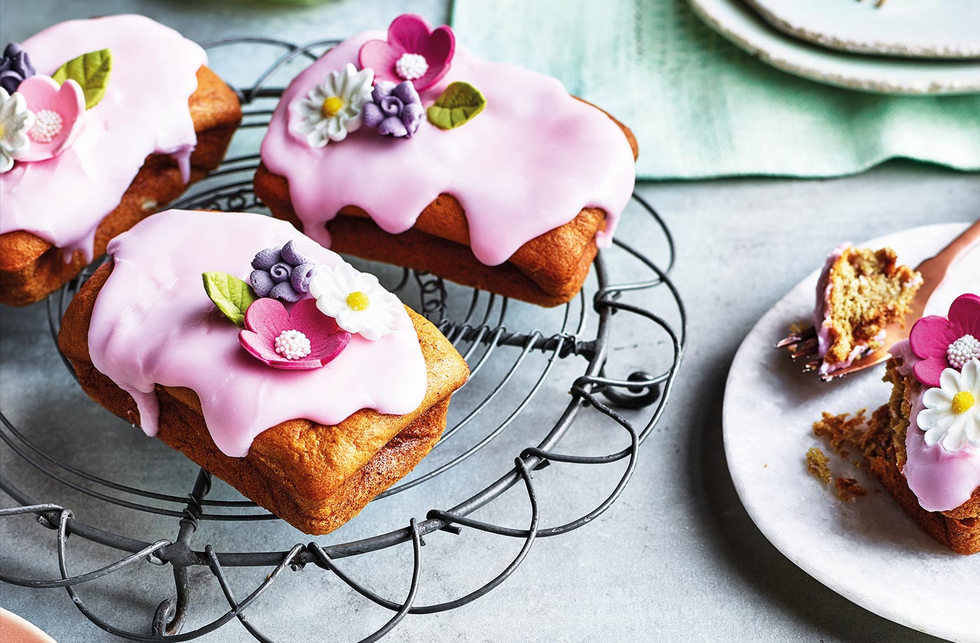 Mini banana bread cakes recipe