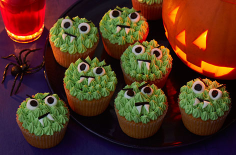 Scare your little ones with these garish, grinning monster cupcakes, try them if you dare