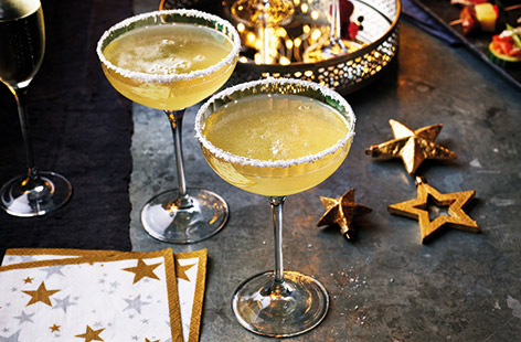 With just three ingredients, this is super-easy festive drink for a pre-Christmas cocktail party or gathering. Its tropical flavours of pineapple juice and desiccated coconut are a lovely alternative if you love fruity cocktails.