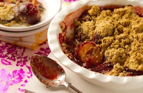 Give a classic crumble a new twist with this gluten-free quinoa, oat and plum crumble recipe. Swap the usual flour for blitzed oats and quinoa for a golden, gluten-free crumble topping, baked on top of sweet roasted plums for a crowd-pleasing dessert.
