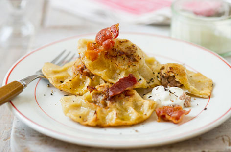 Having a dinner party? These Polish dumplings could be just what you’re looking for. Each dumpling is filled with a mix of bacon, pork mince, onion and carrot and then fried in a pan until crisp. Served with bacon shards and soured cream, they’ll go down a storm
