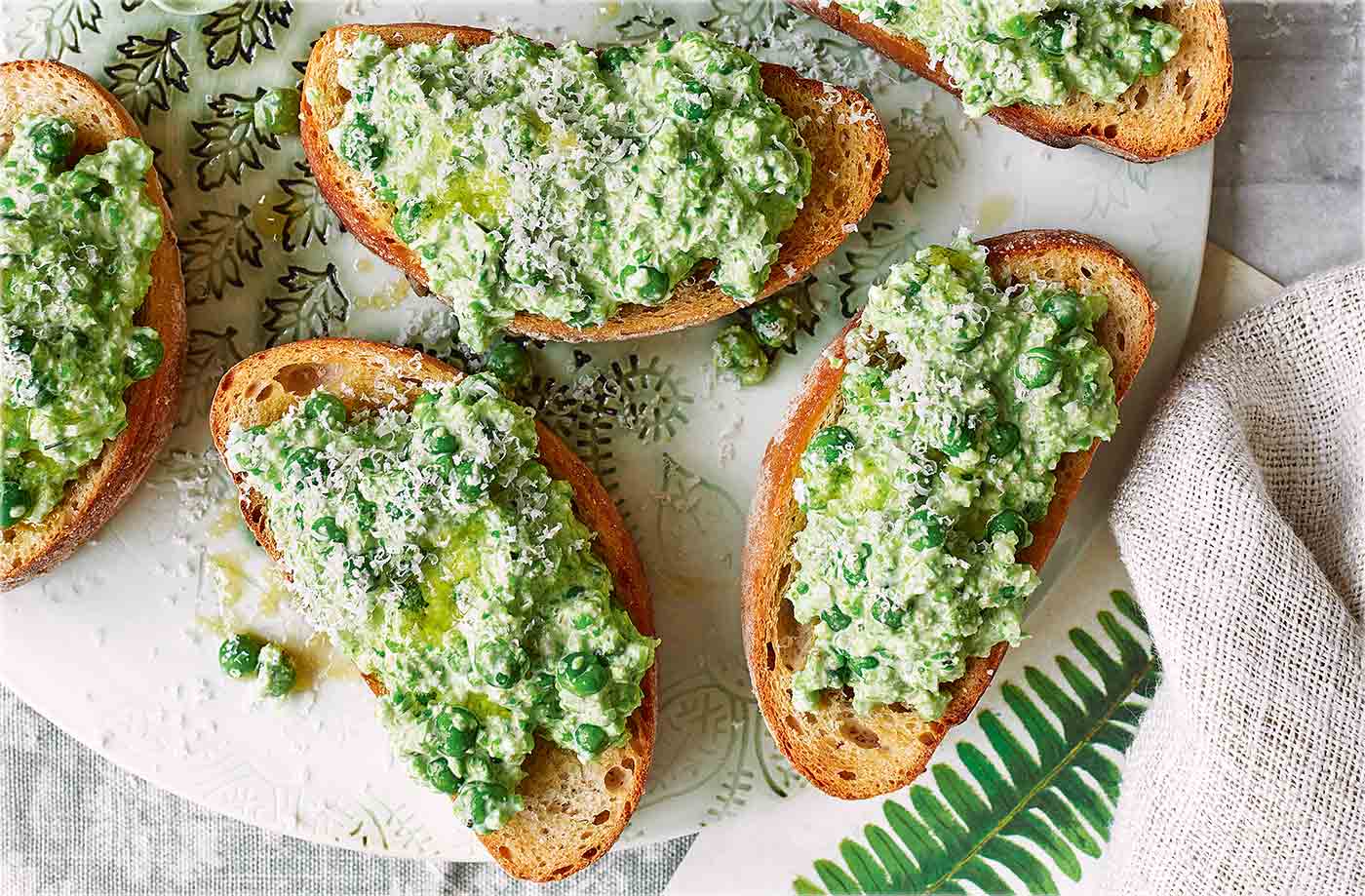 Smashed pea bruschetta recipe