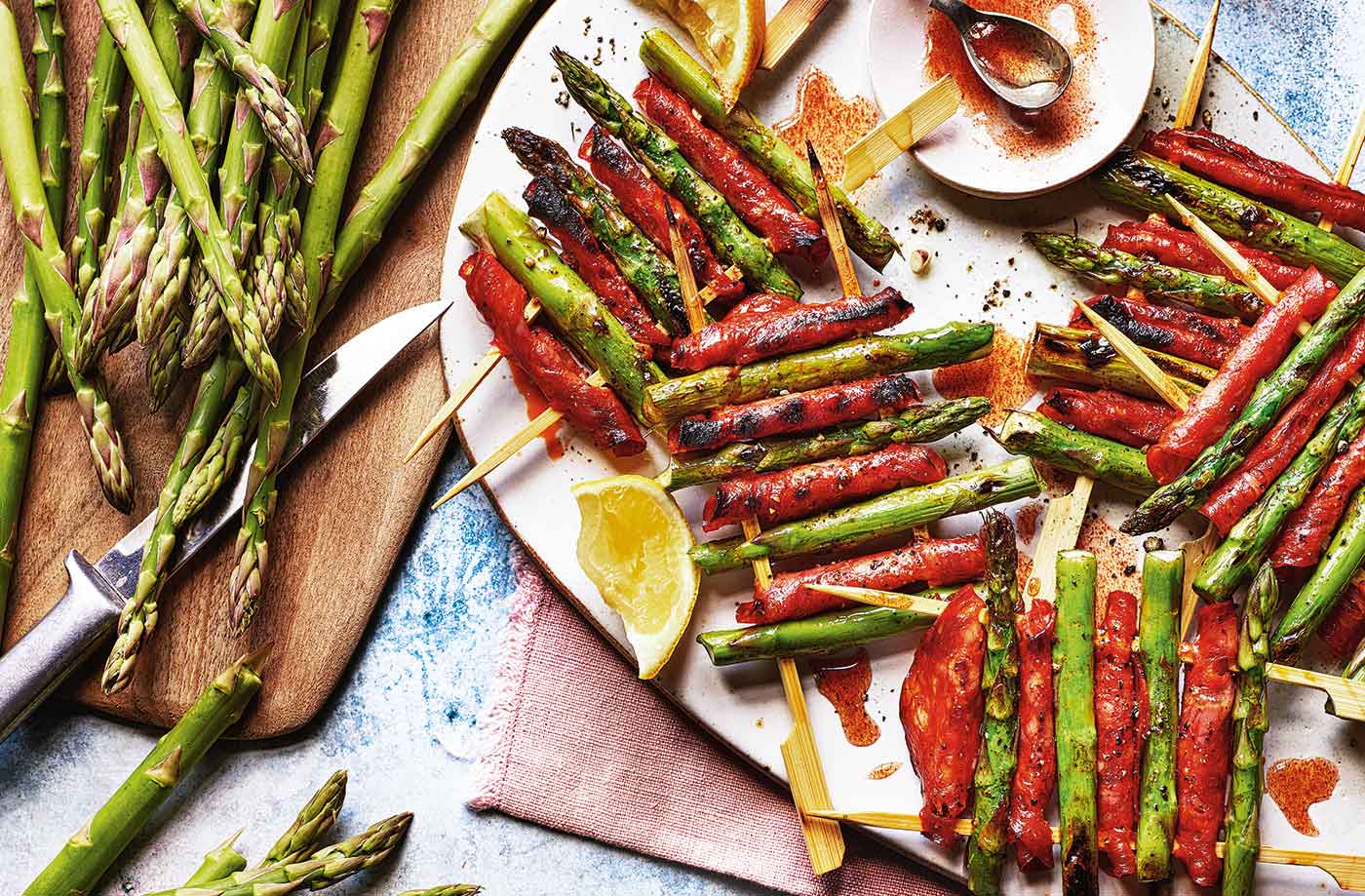 Asparagus and chorizo skewers recipe