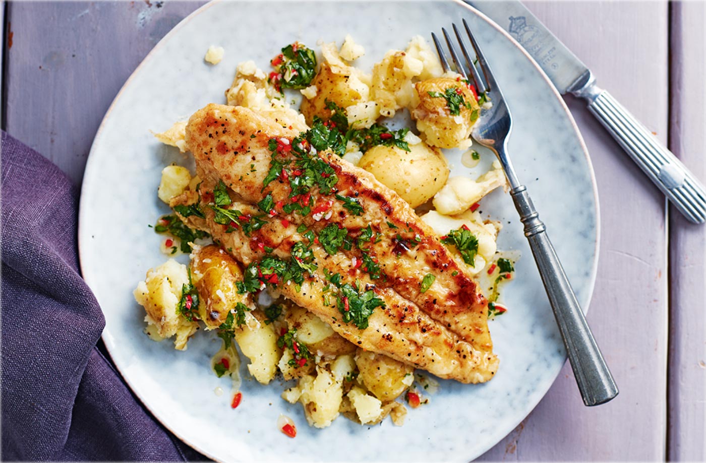 Pan-fried basa fillets with garlic potatoes recipe