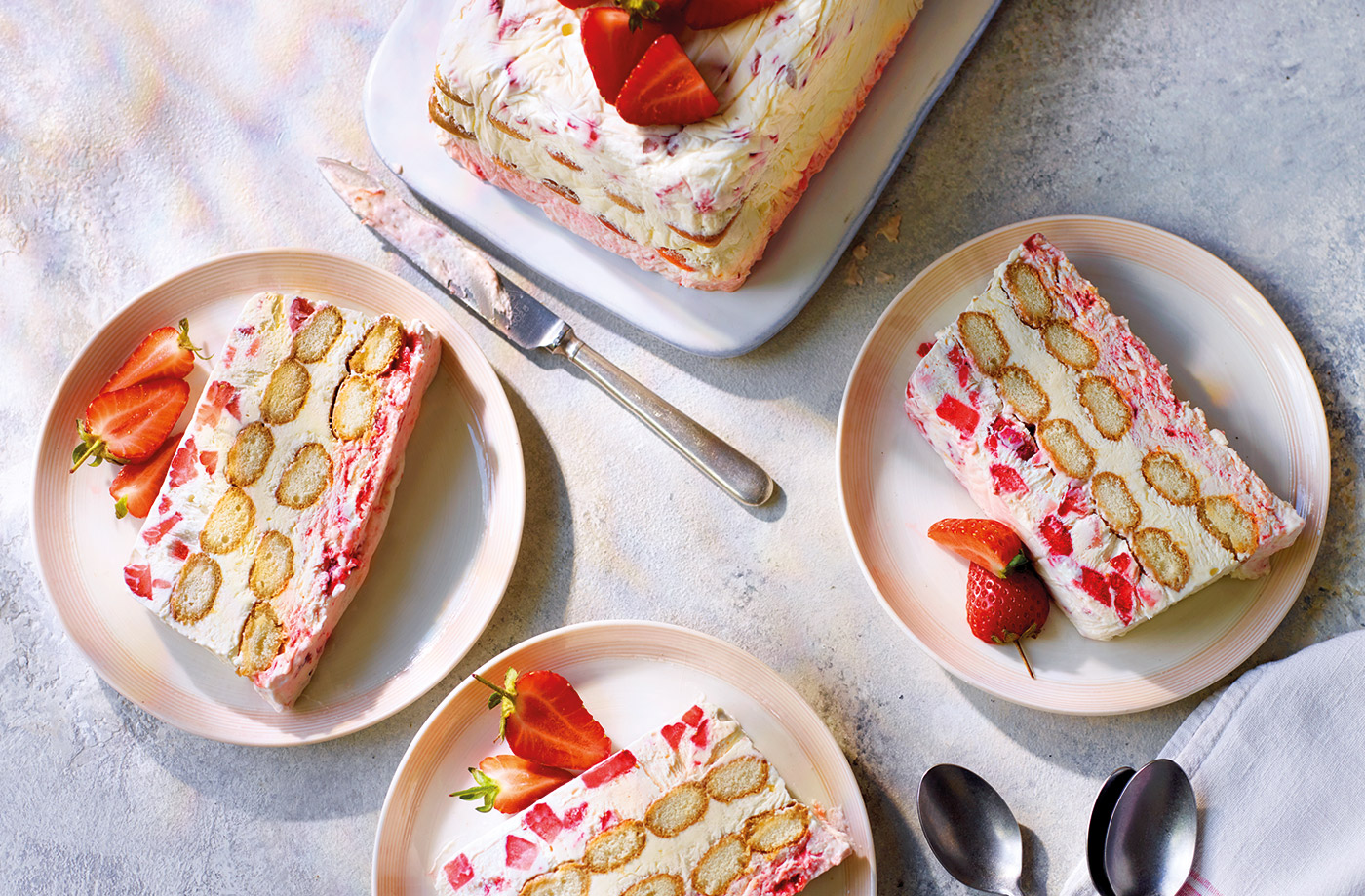 Frozen strawberry trifle recipe
