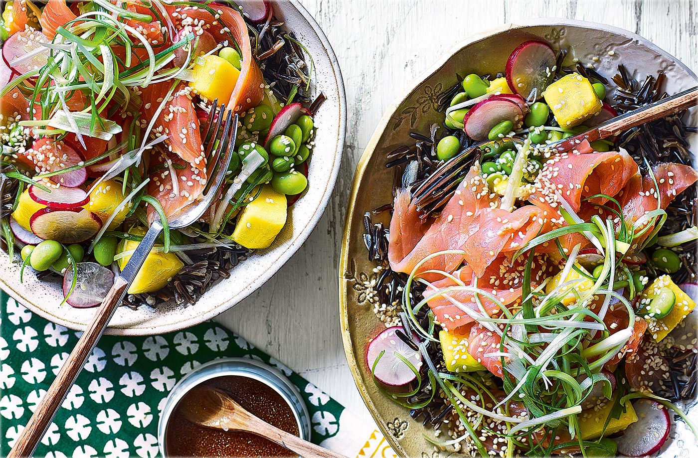 Hawaiian-style smoked salmon poké recipe