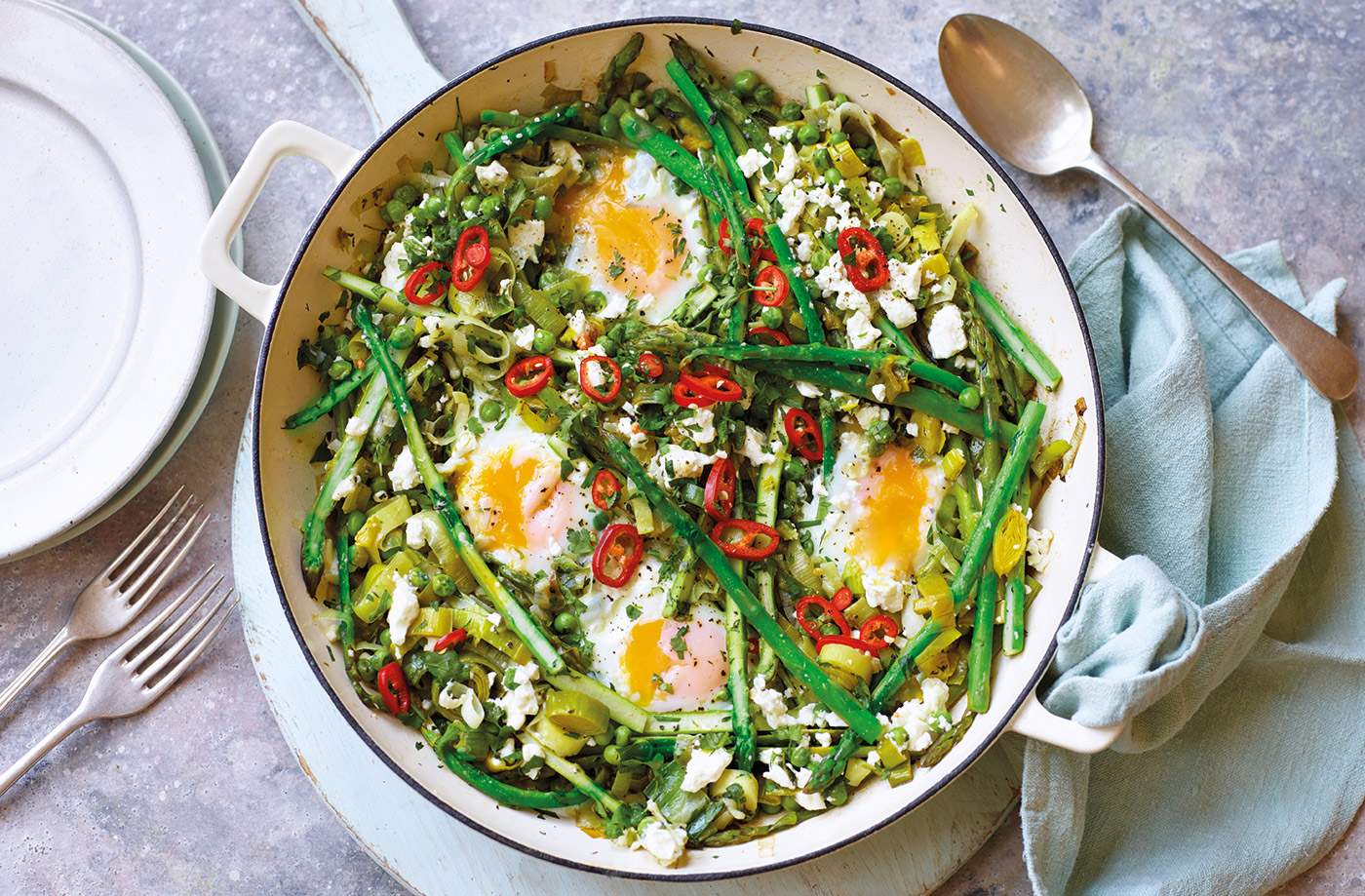 One-pot asparagus, leeks, chilli and eggs recipe