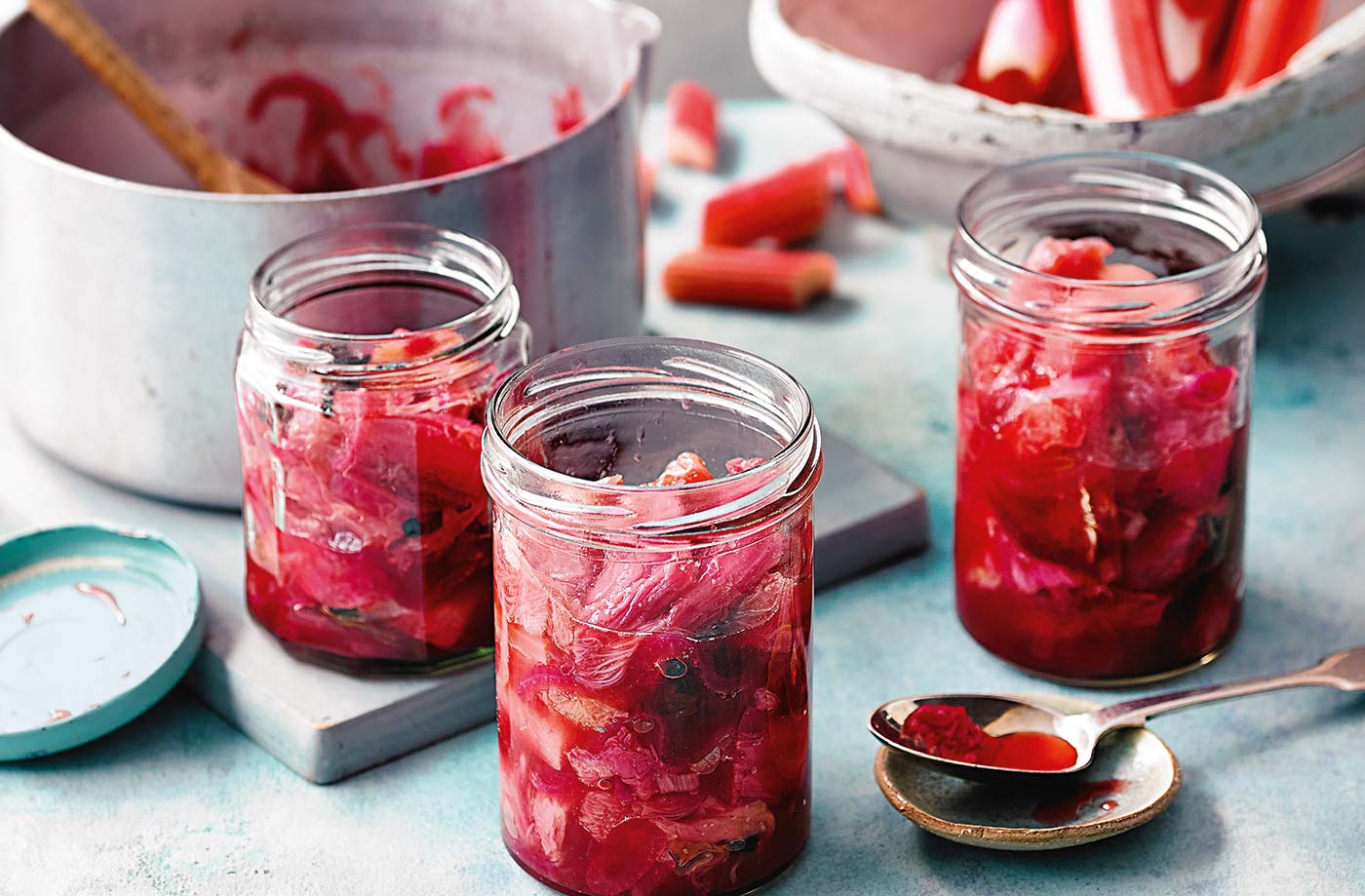 Rhubarb and red onion relish recipe