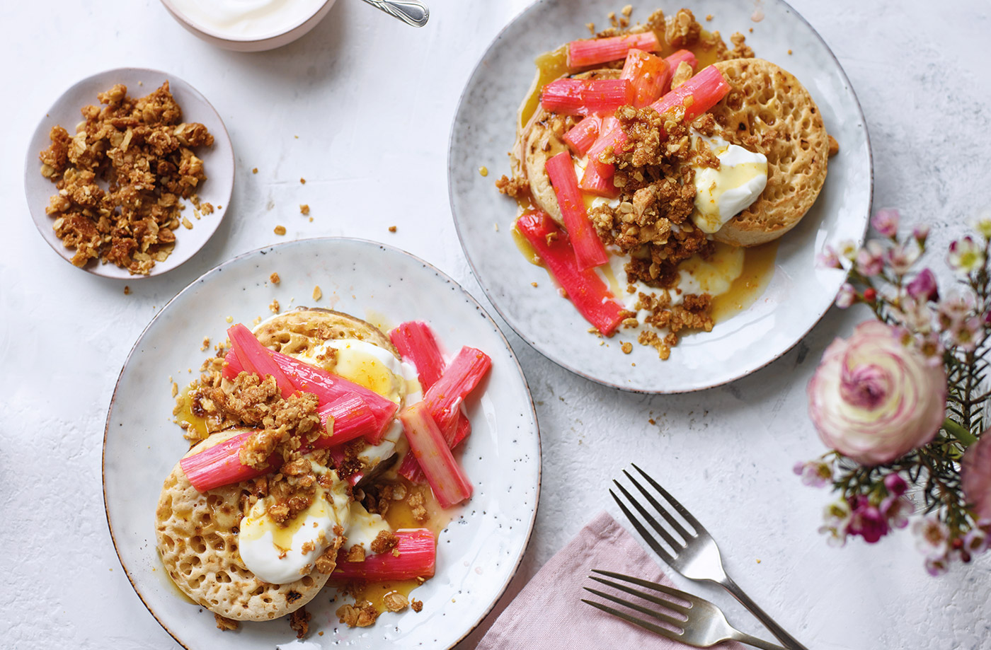 Rhubarb crumble crumpets recipe