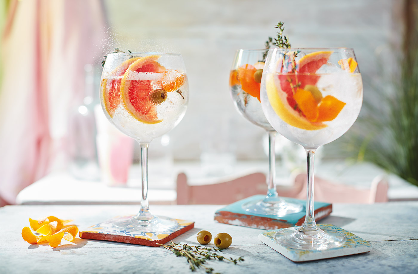 Spanish-style gin and tonic recipe