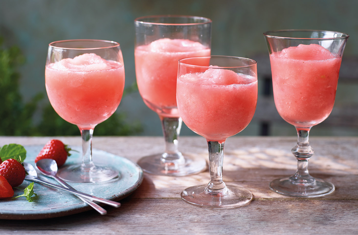 Strawberry frosé recipe