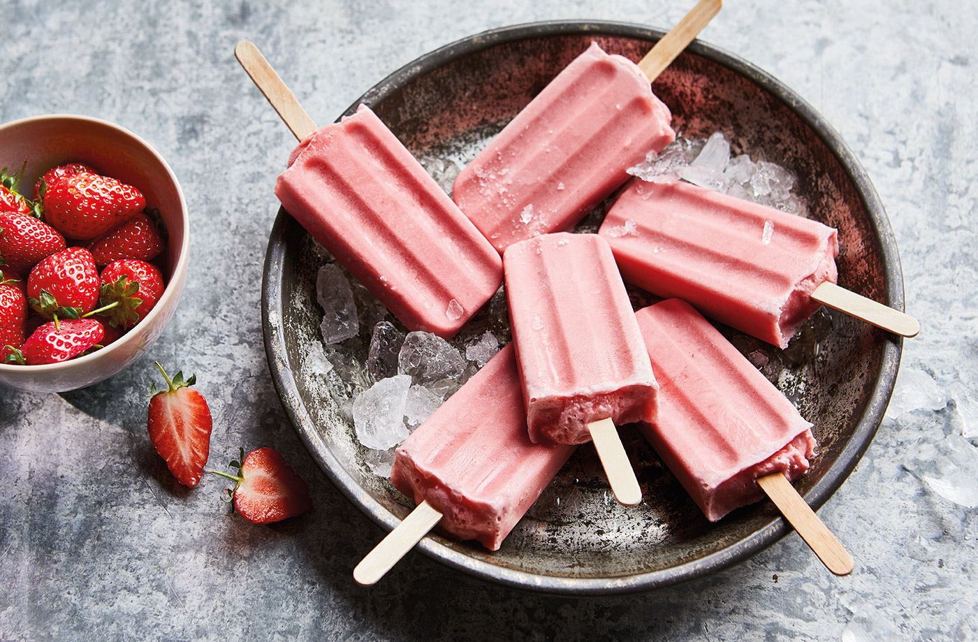Vegan strawberry ice lollies recipe