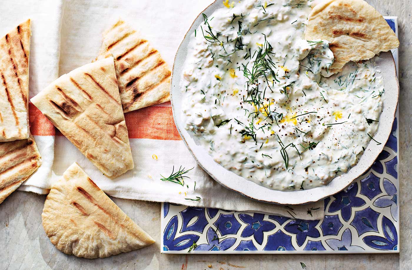 Walnut and yogurt dip recipe