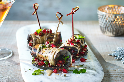 A lovely vegetarian Middle Eastern inspired canapé made with aubergine, tahini and pomegranate seeds. Put together a platter of these for your next gathering and they’ll all be coming back for more.