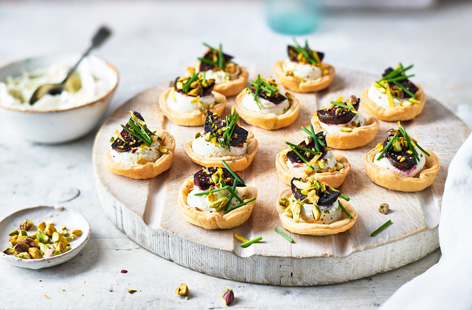When feeding a crowd, it helps to have a few easy-assembly dishes up your sleeve. These colourful beetroot cups make delicious party nibbles or bites to share as part of a buffet and can be made ahead of time and assembled in moments