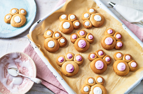 Shaped like cute bunny paw prints, these easy Easter biscuits make a fun baking project to try with the kids or to make for family and friends