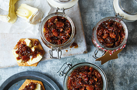 A little effort goes a long way – this smoky bacon jam is the ideal edible Christmas gift for the food-fanatic in your family