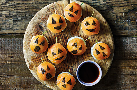 Make your Halloween party extra special with this adorably spooky sushi, made with tasty smoked salmon and crunchy cucumber