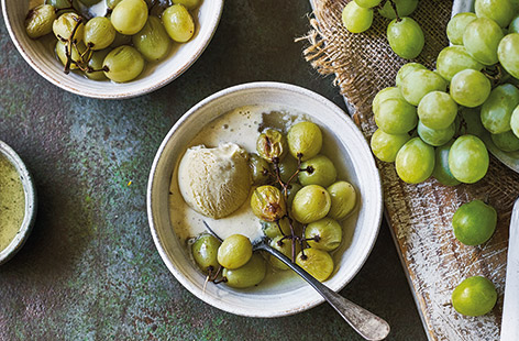 Candyfloss grapes have a unique sweet flavour, making them perfect for this indulgent dessert idea
