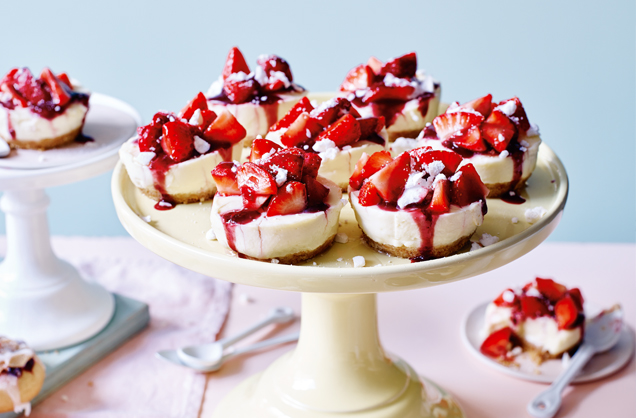 Mini strawberry cheesecakes  recipe