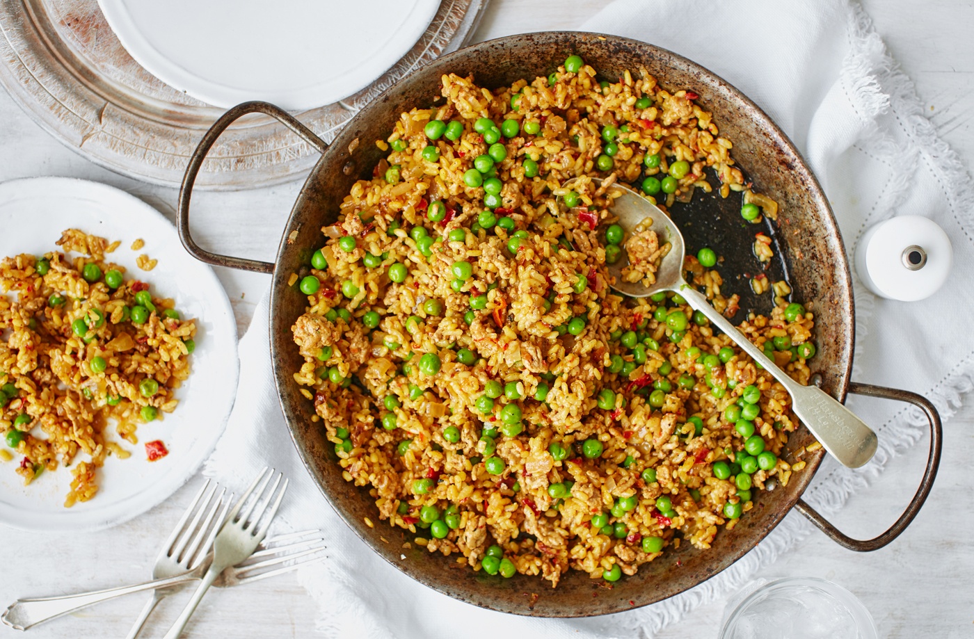 One-pot pork and pea paella recipe