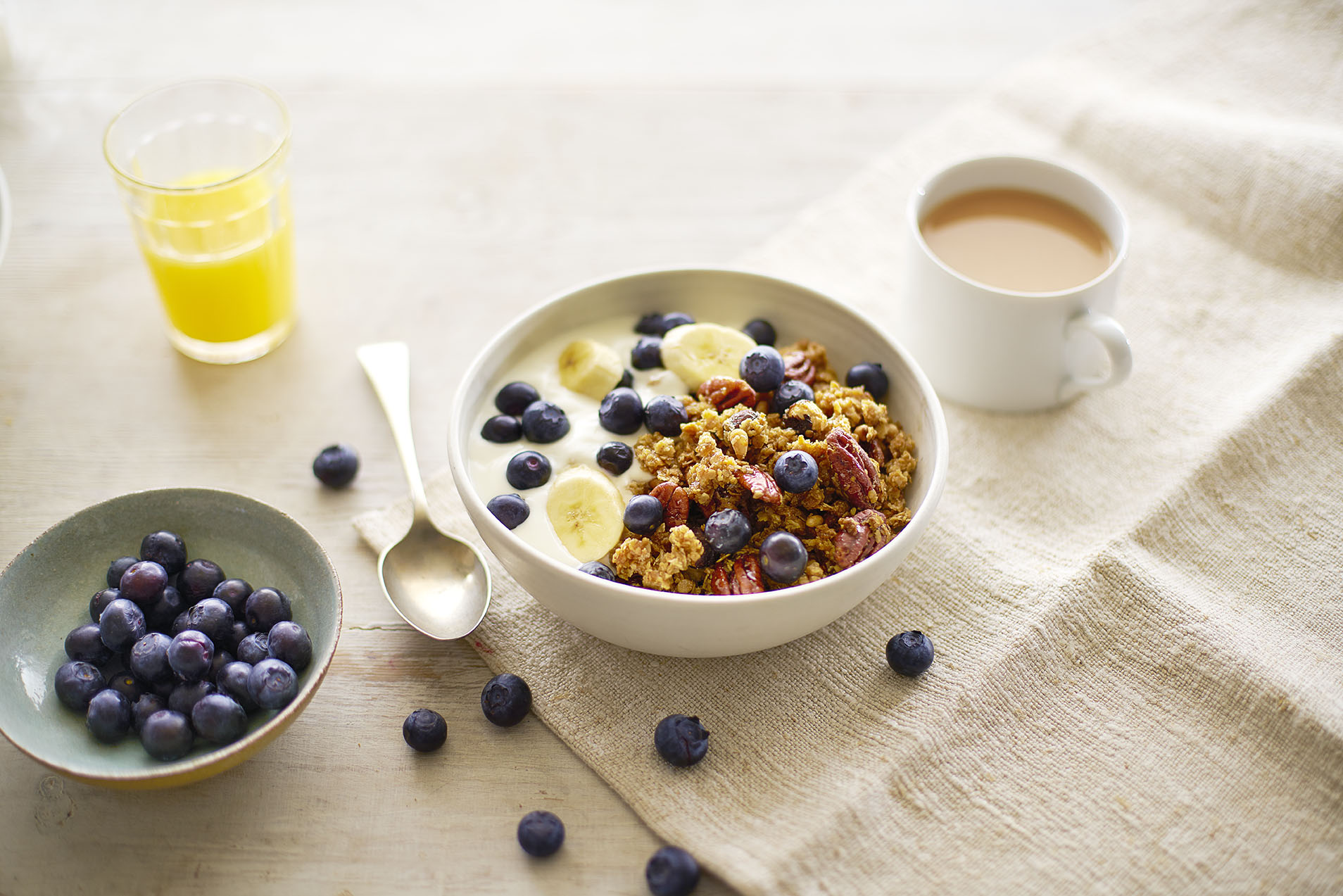 Oat and nut granola recipe