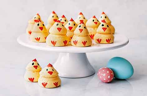 Take your mini meringues up a notch and turn them into super cute chicks with just a little food colouring and plenty of craftiness