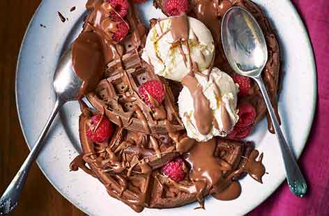 Valentine’s desserts are always best with chocolate and this indulgent sharing option for two only takes ten minutes to put together