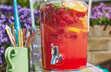 Your party guests will be pleased as punch with this fantastically fruity summer drink made with fresh lemon, pink grapefruit juice and mint, all mixed together with a glug of vodka or chilled Prosecco