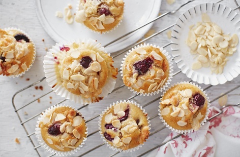 If you are a fan of the Cherry Bakewell tart, then you will love these gorgeous Bakewell muffins. Dotted with cherries and featuring all the same classic flavours, these moreish muffins make a perfect afternoon snack or sweet treat in a picnic hamper