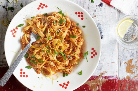 With rich passata, zesty lemon and aromatic fennel, this tasty pork dish is packed with flavour