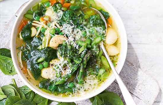 Hearty minestrone makes the most of seasonal green spring veg – packing every bowl with asparagus, peas and spinach. Spaghetti and butter beans bulk out the veg, whilst a swirl of vibrant spinach sauce is a tasty finishing touch.