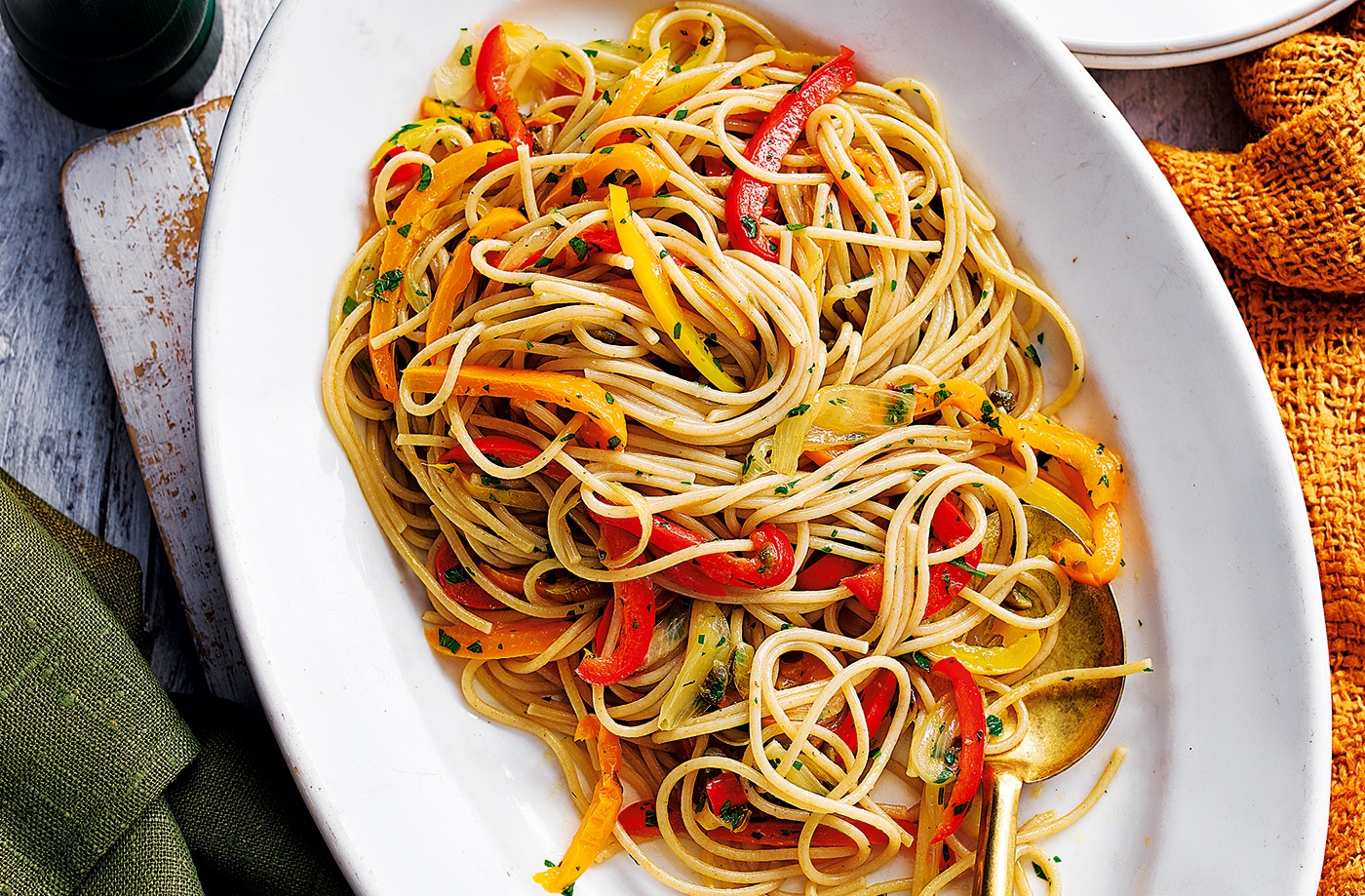 Spaghetti peperonata recipe