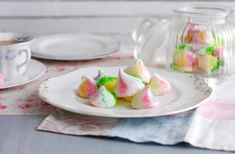 These pretty little rainbow coloured meringues are sure to put a smile on your mum's face this Mother's Day