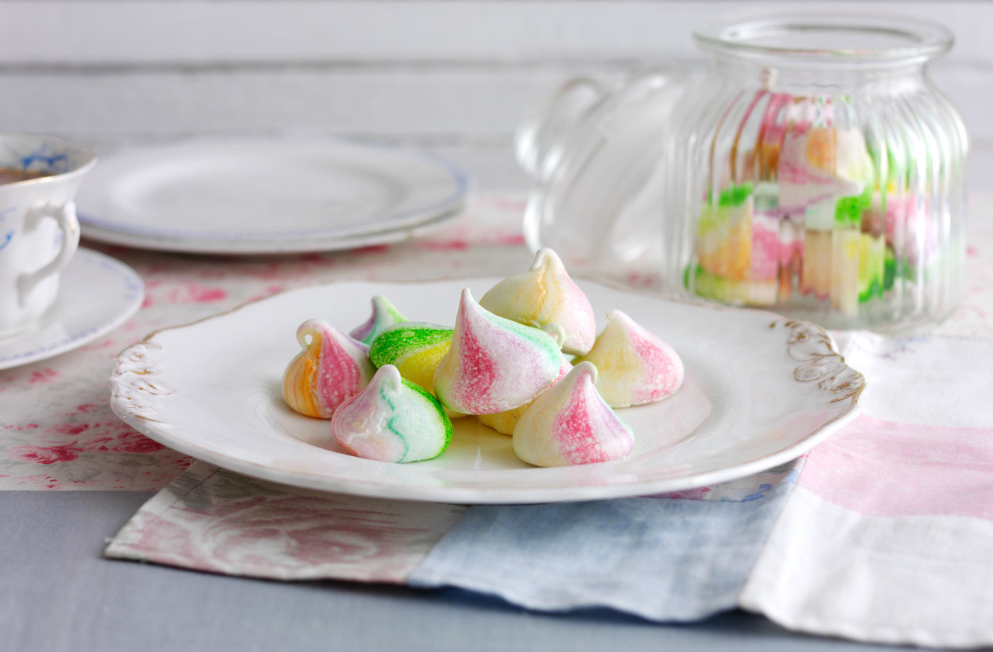 Rainbow meringues recipe