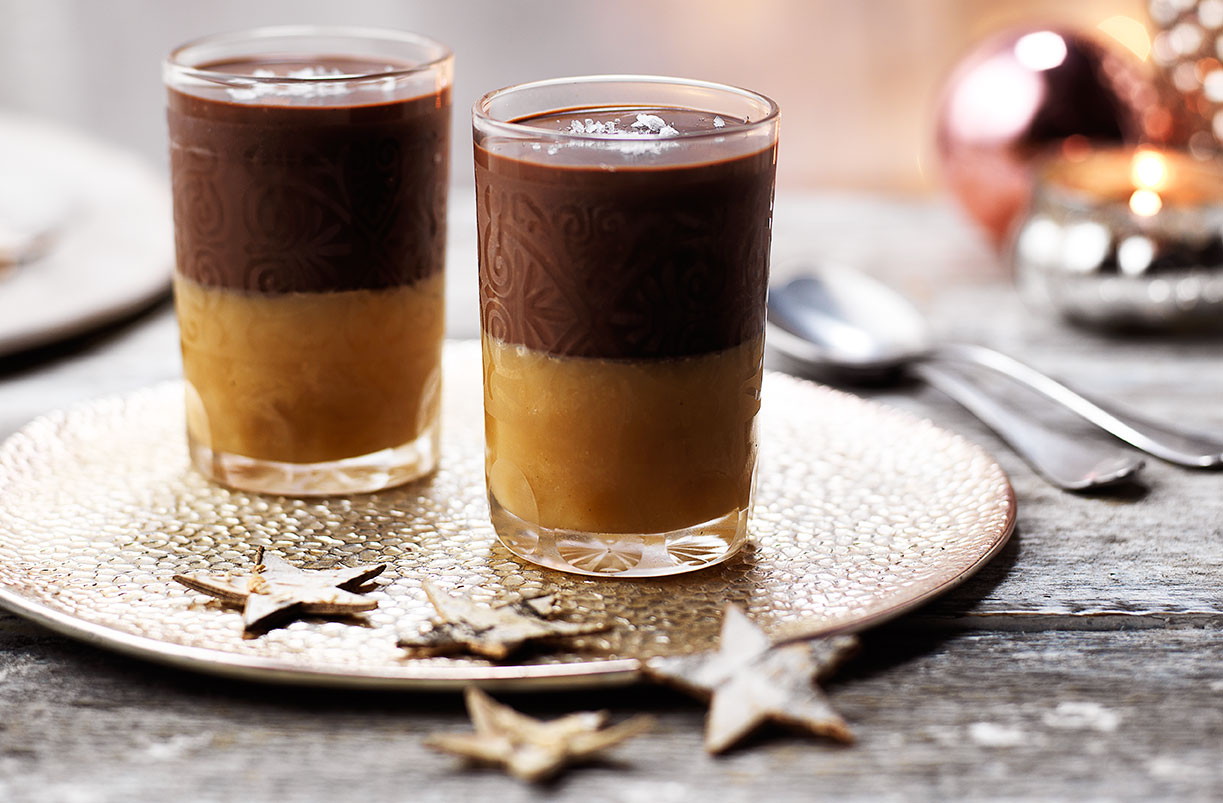 These simple and delicious salted caramel pots will certainly keep the family sweet. Combining classic caramel with a hint of vanilla and a sprinkling of sea salt with a dark chocolate and salted caramel liqueur ganache